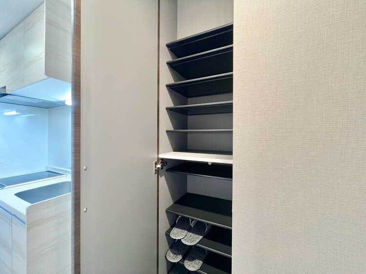 その他 家電やスーツケース、ストック品など何でも片付く嬉しい空間です。