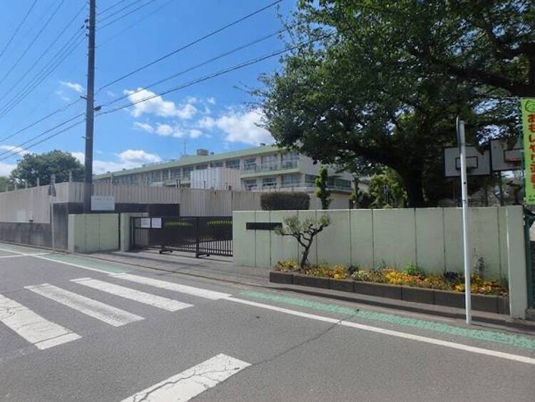 周辺 若草小学校まで約449ｍ (徒歩6分)
