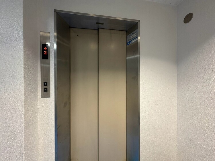 その他 エレベーター完備のため荷物が多くなっても安心。