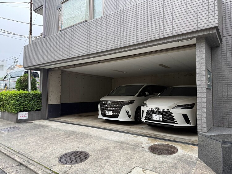 その他 駐車スペースが嬉しいですね。※空き状況は都度ご確認下さい。