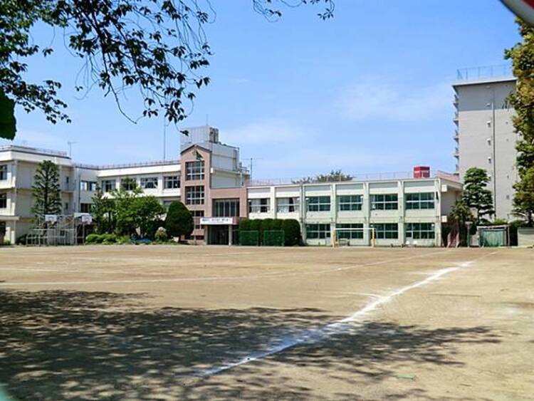 周辺 田園調布中学校　1140ｍ