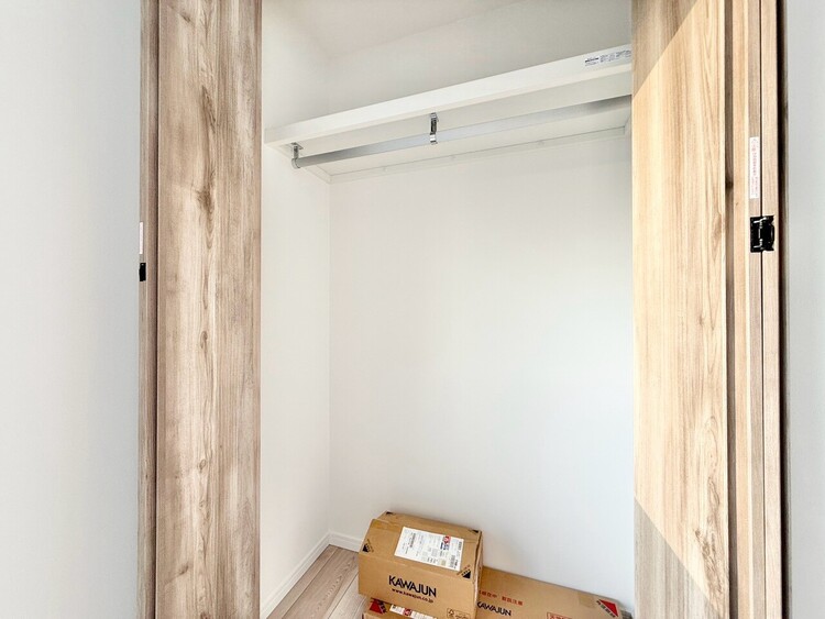 収納 居室にはクローゼットがあり、荷物もスッキリ収納して快適にお過ごしいただけます。