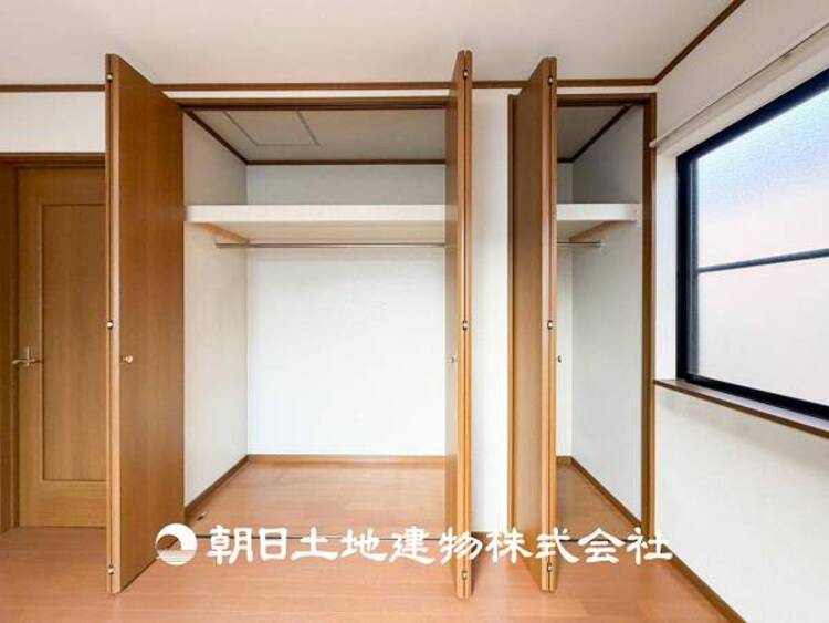 収納 【収納】 部屋ごとに設けた収納は住みやすさへのこだわりがあります。シンプルで使いやすい収納スペース。 