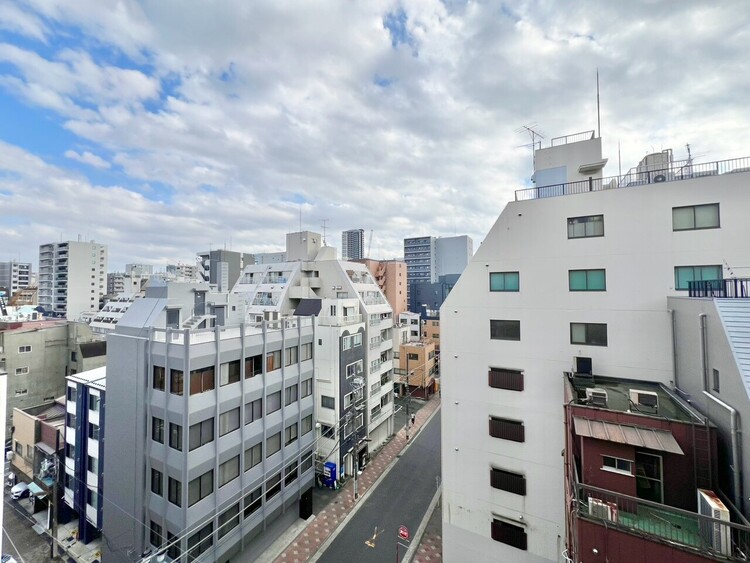 その他 眺望や窓からの景色が良いと、家で過ごす時間も快適です。