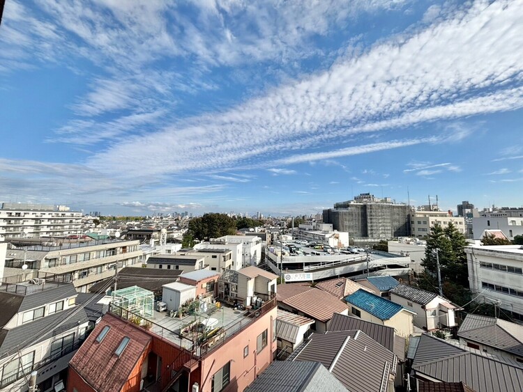 その他 眺望や窓からの景色が良いと、家で過ごす時間も快適です。