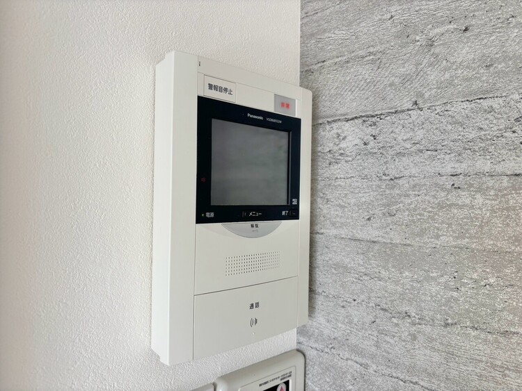 その他 誰が来てもわかる様にモニター付きインターホンを設置。