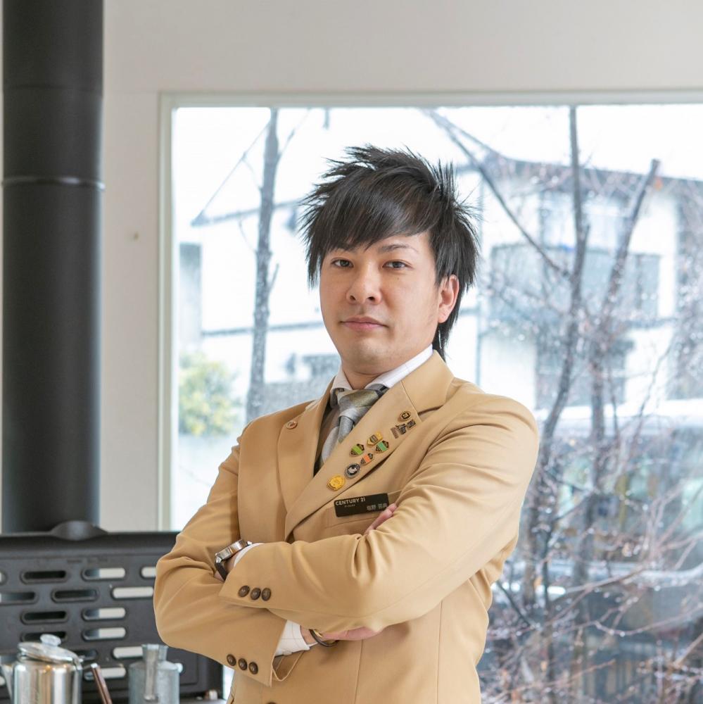 誠実さを忘れず、常に勉強をし、携わる「お客様」「スタッフ」への感謝の気持ちを大事にしています。