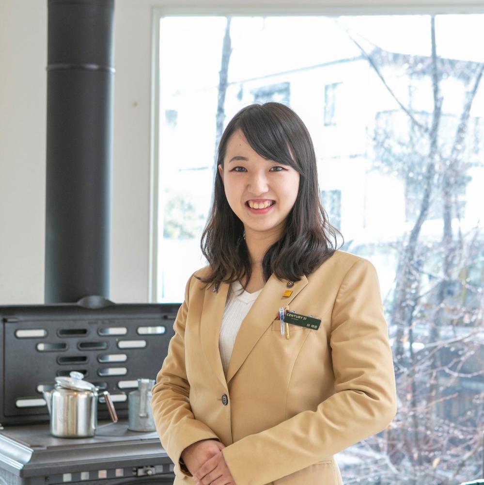会社自体が親しみやすく、社員同士の距離が近い環境であり、職場の雰囲気が良いからこそ、お客様の為に全体で対応することができる会社だと思います。